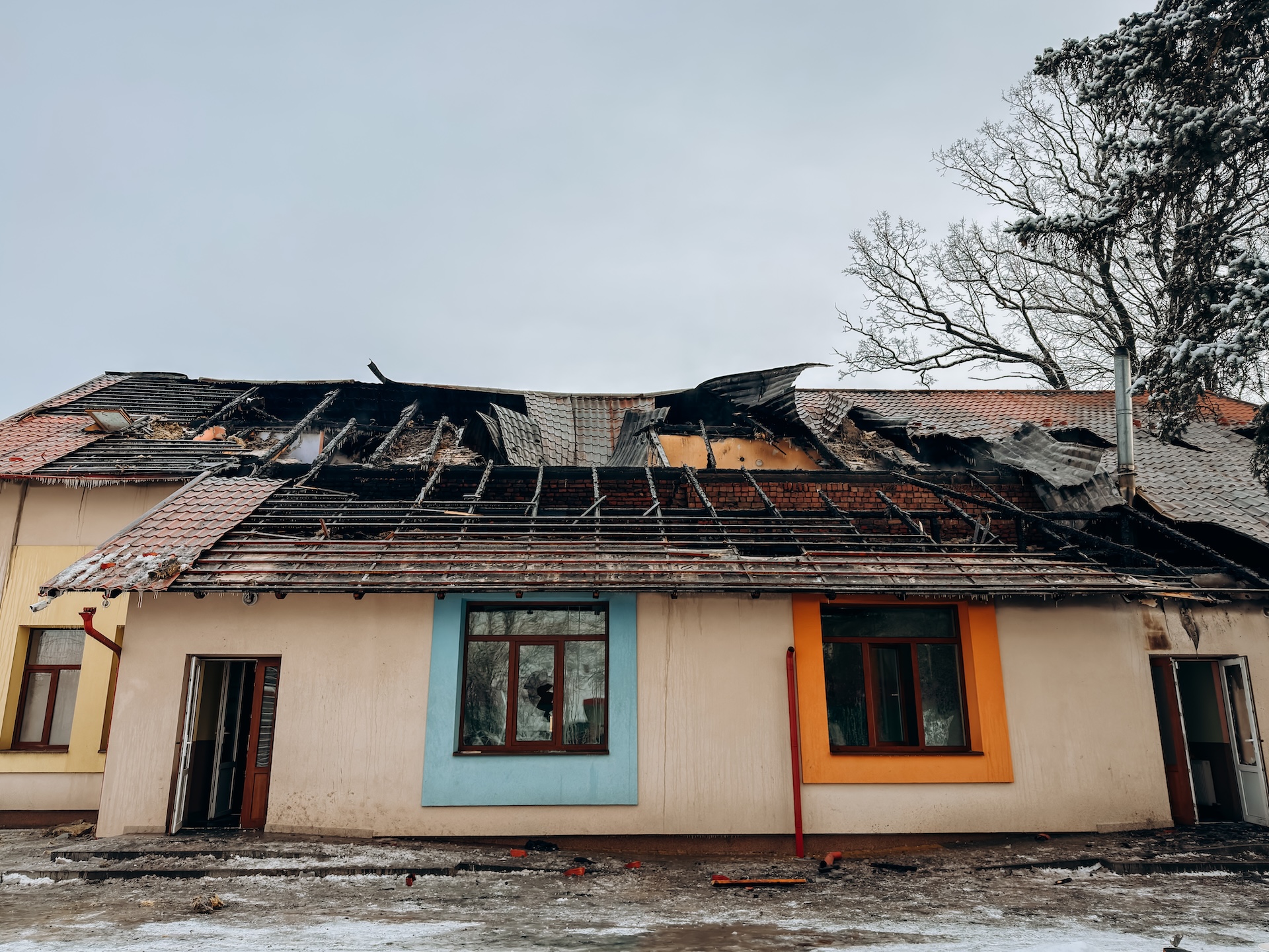 Збір коштів на відновлення Католицької школи Івана Павла ІІ.